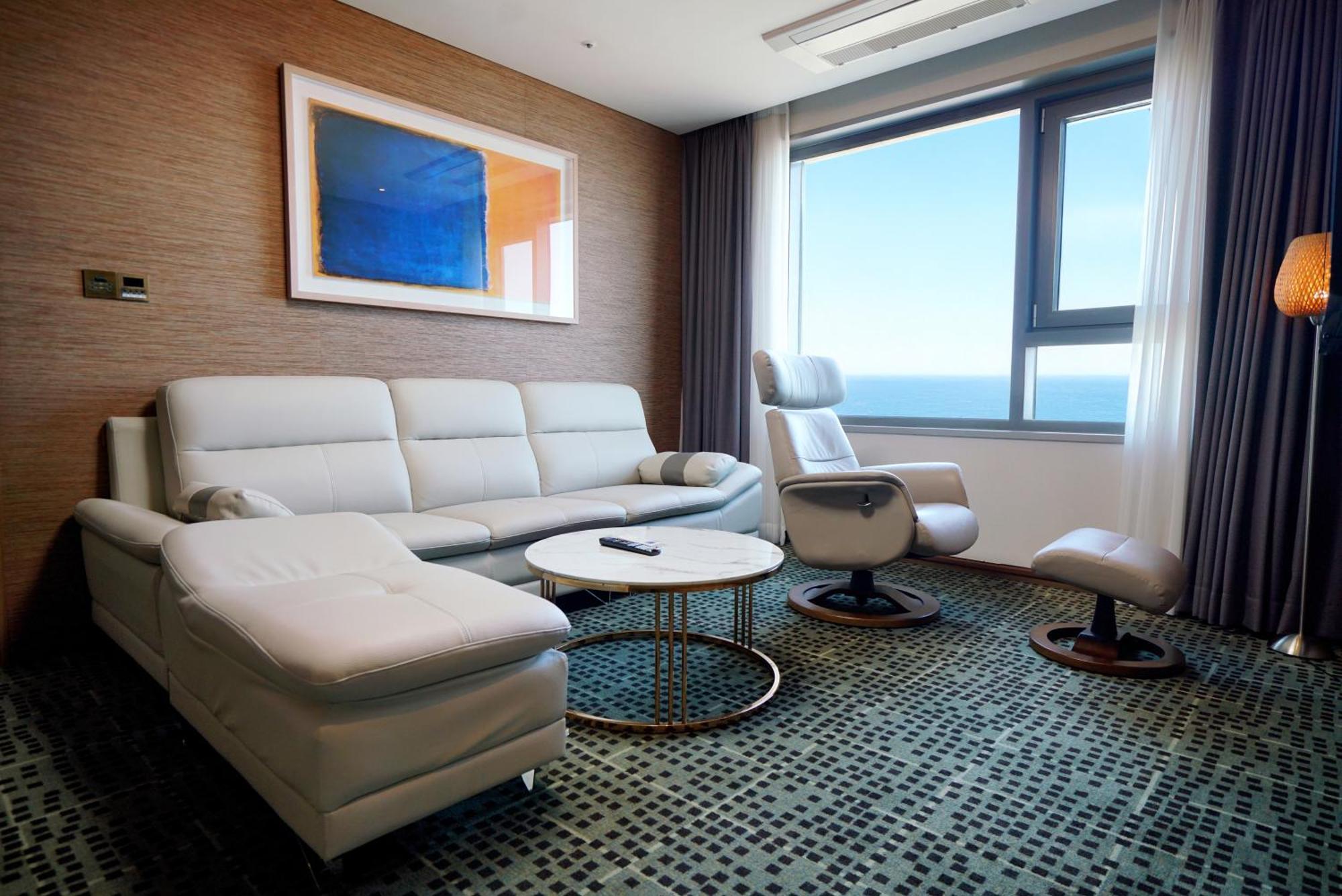 Grabel Hotel Jeju Bagian luar foto